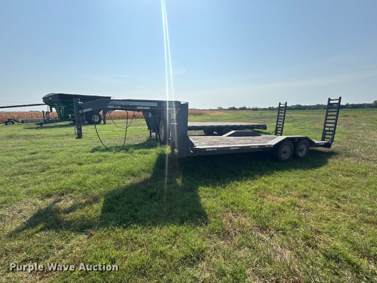 image for item EV6109 2007 Titan equipment trailer