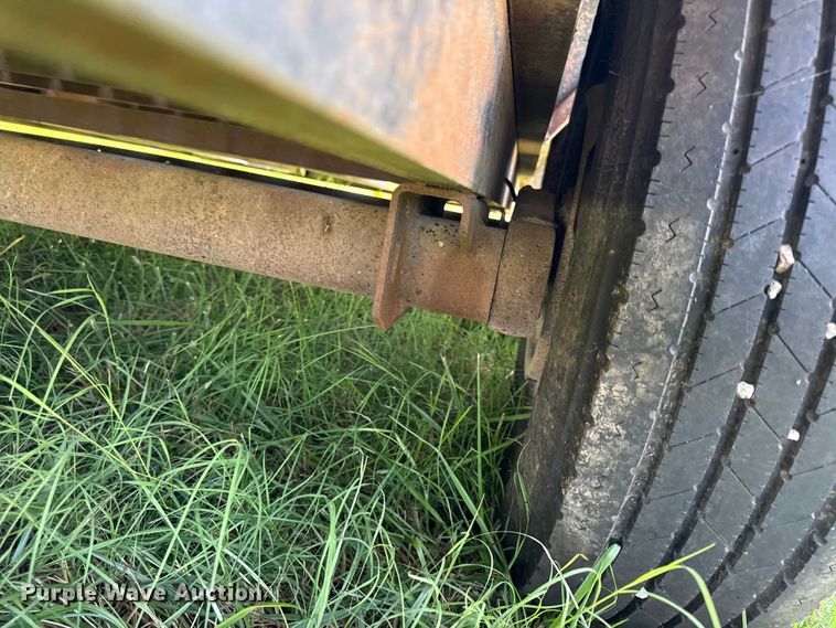 image for item EV6109 2007 Titan equipment trailer