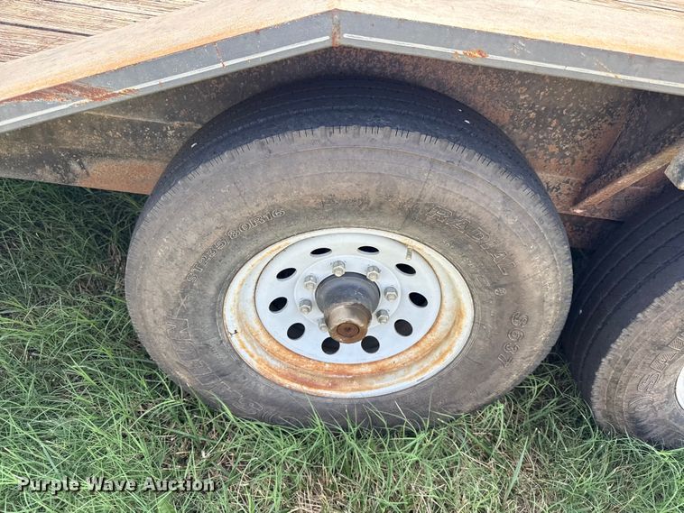 image for item EV6109 2007 Titan equipment trailer