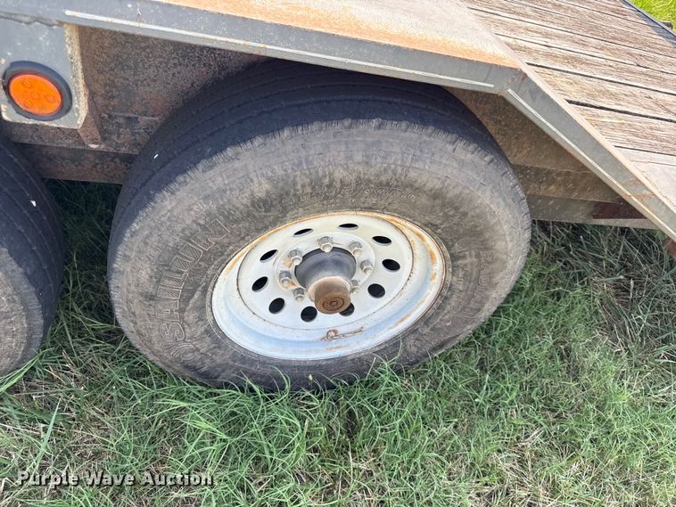 image for item EV6109 2007 Titan equipment trailer