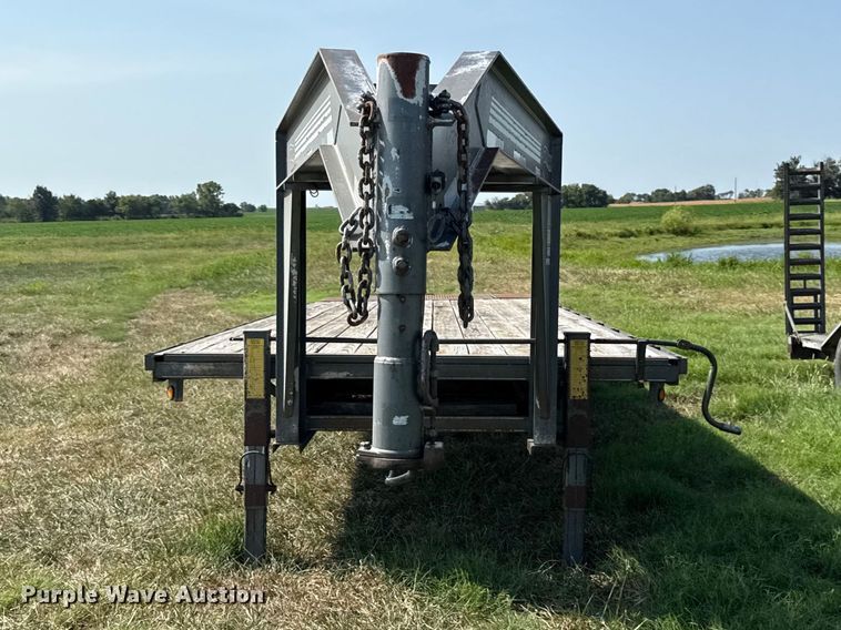 image for item EV6110 2005 Titan equipment trailer