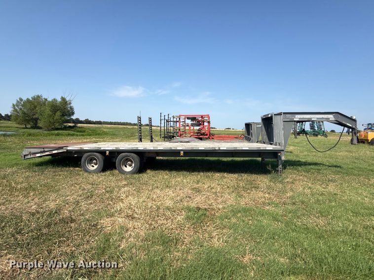 image for item EV6110 2005 Titan equipment trailer