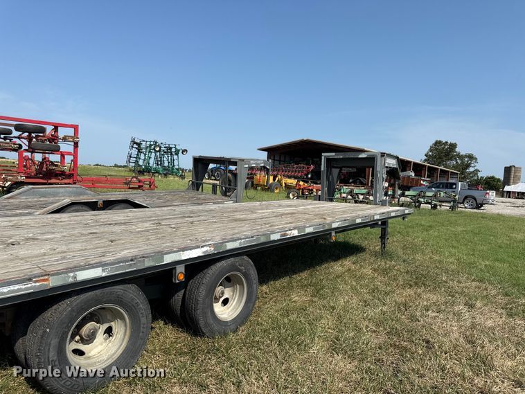 image for item EV6110 2005 Titan equipment trailer