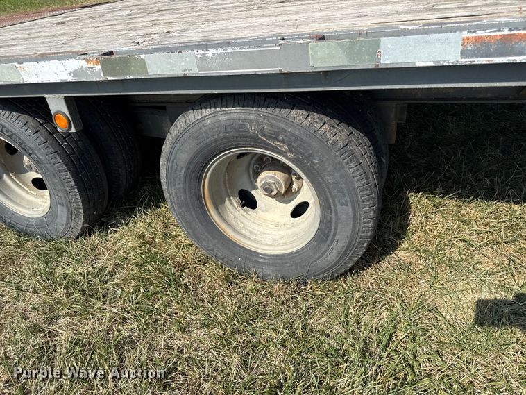 image for item EV6110 2005 Titan equipment trailer
