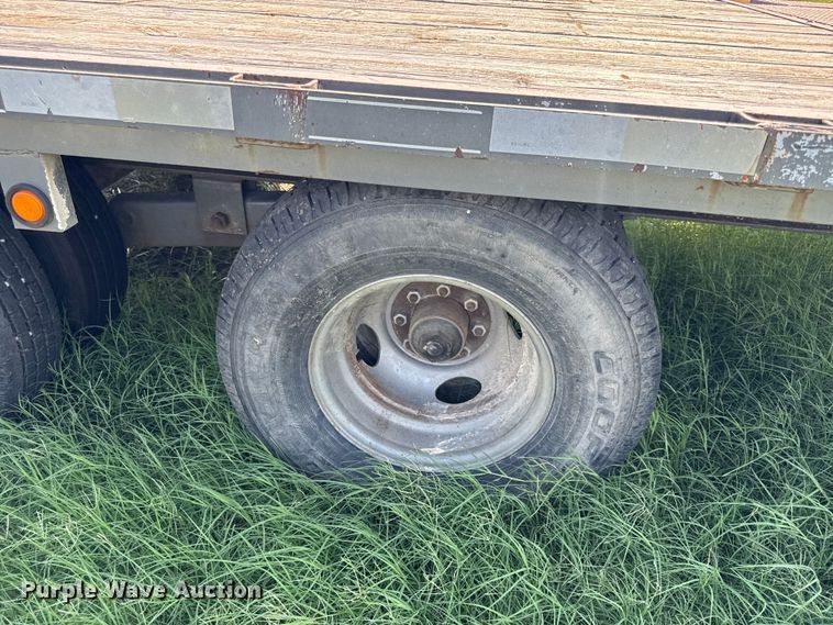 image for item EV6110 2005 Titan equipment trailer
