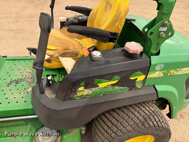 image for item EW2147 2011 John Deere 997 DSL 60