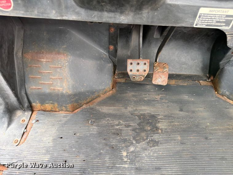 image for item EW2155 2010 Kubota RTV900 utility vehicle