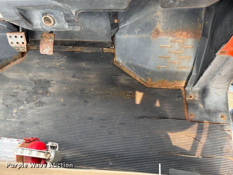 image for item EW2155 2010 Kubota RTV900 utility vehicle