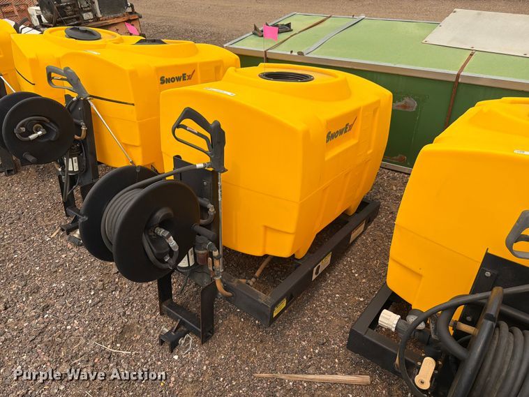 SnowEx VSS-1000 sprayer