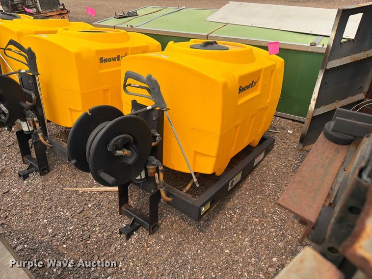 SnowEx VSS-1000 sprayer