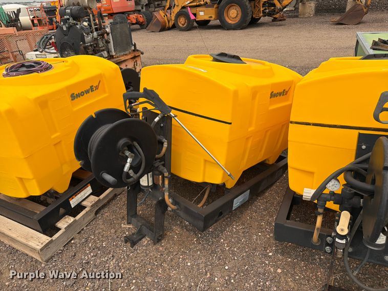 SnowEx VSS-1000 sprayer