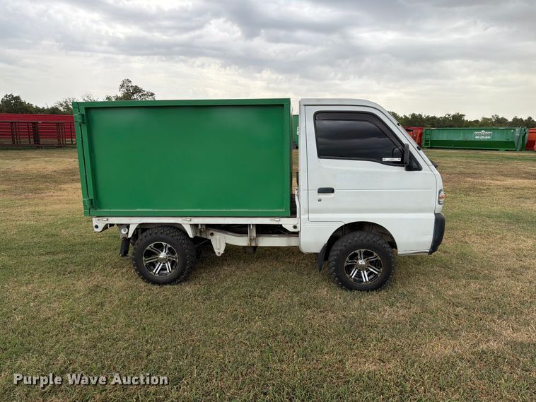 image for item EW8639 1993 Suzuki Carry mini truck