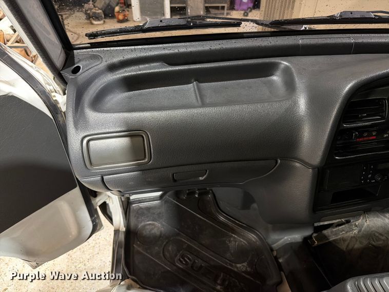 image for item EW8639 1993 Suzuki Carry mini truck