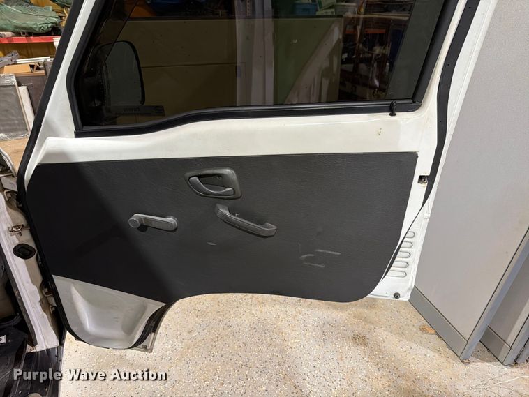 image for item EW8639 1993 Suzuki Carry mini truck