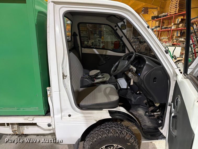 image for item EW8639 1993 Suzuki Carry mini truck