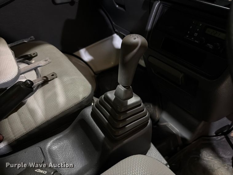 image for item EW8639 1993 Suzuki Carry mini truck