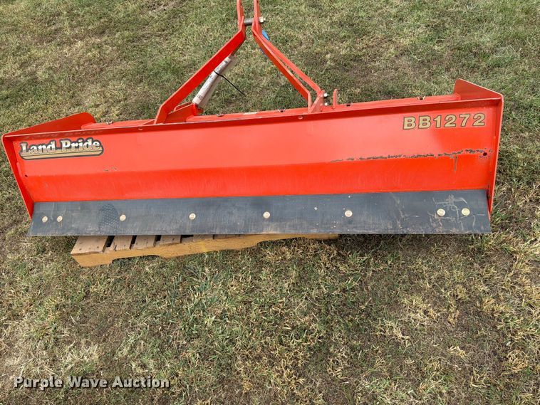 image for item EW8640 Tractor attachments