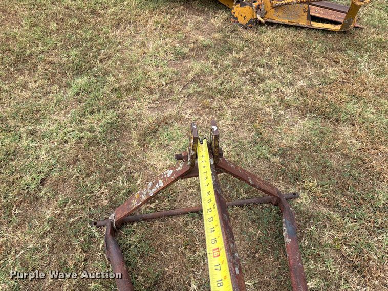 image for item EW8640 Tractor attachments