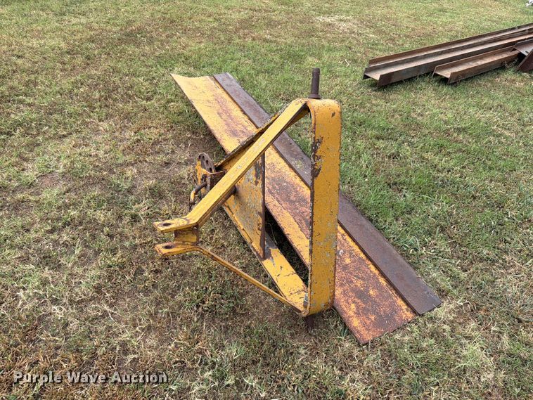 image for item EW8640 Tractor attachments