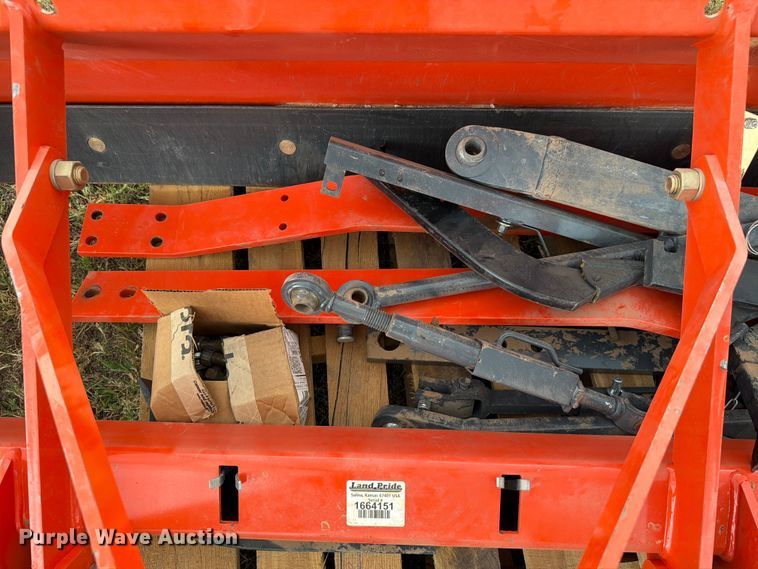 image for item EW8640 Tractor attachments