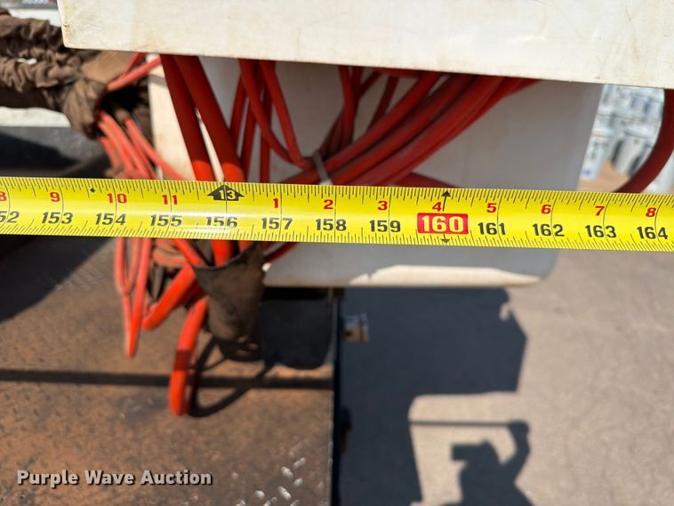 image for item EW8644 2017 Ford F-550 bucket truck