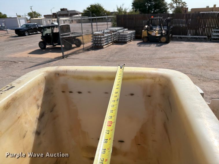 image for item EW8644 2017 Ford F-550 bucket truck