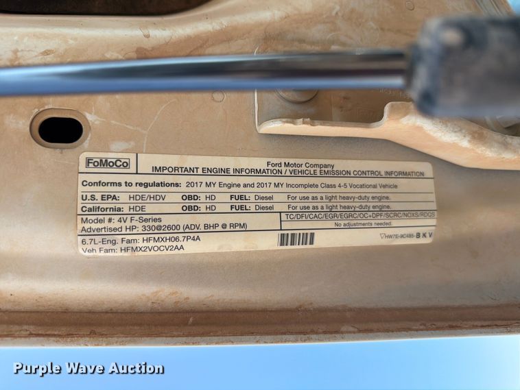 image for item EW8644 2017 Ford F-550 bucket truck