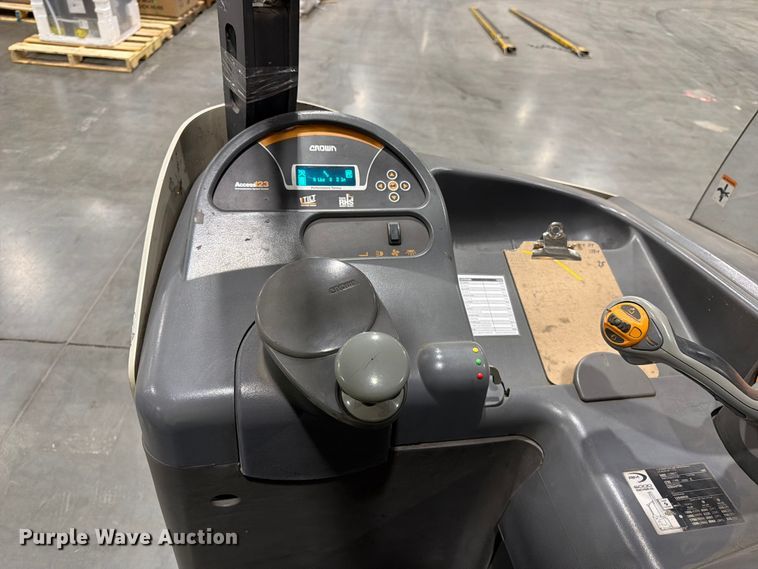 image for item EX0500 2019 Crown RM6025-45 reach truck