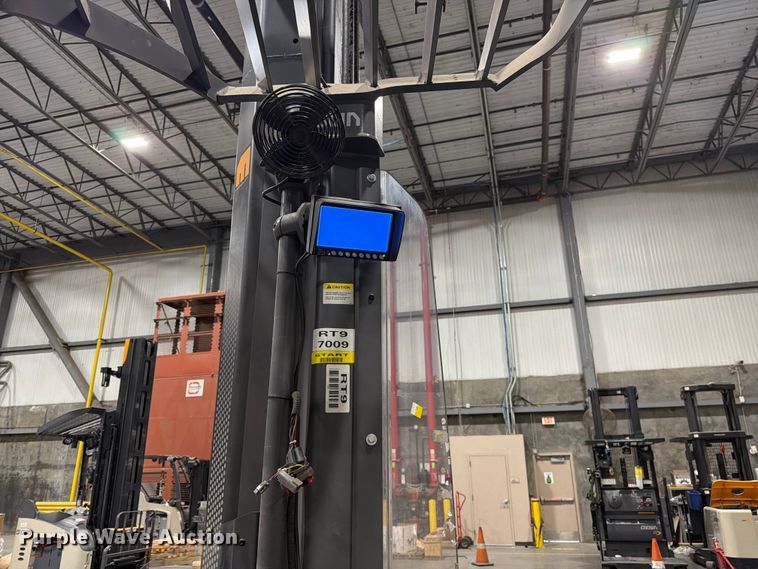 image for item EX0500 2019 Crown RM6025-45 reach truck