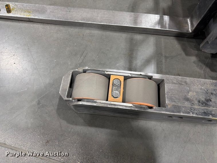 image for item EX0500 2019 Crown RM6025-45 reach truck