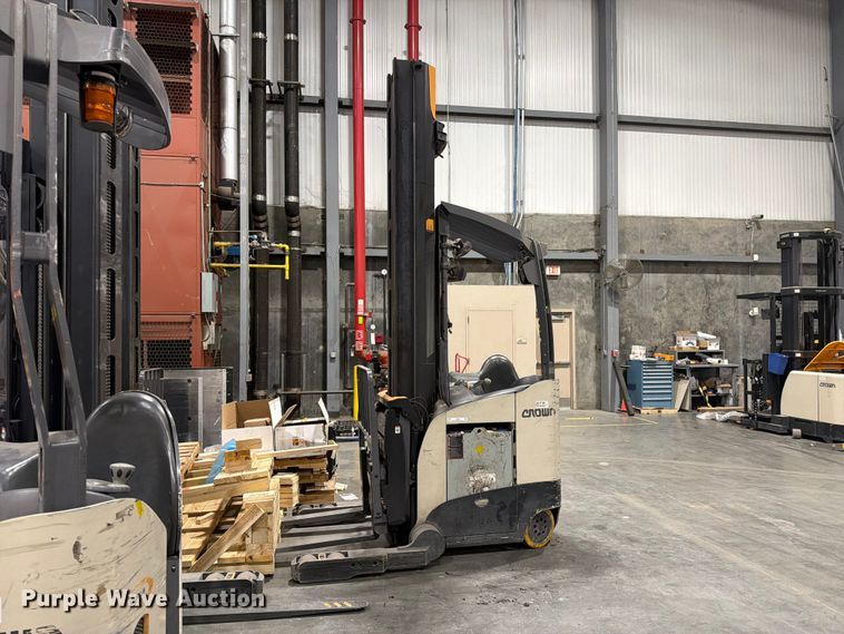2019 Crown RM6025-45 reach truck