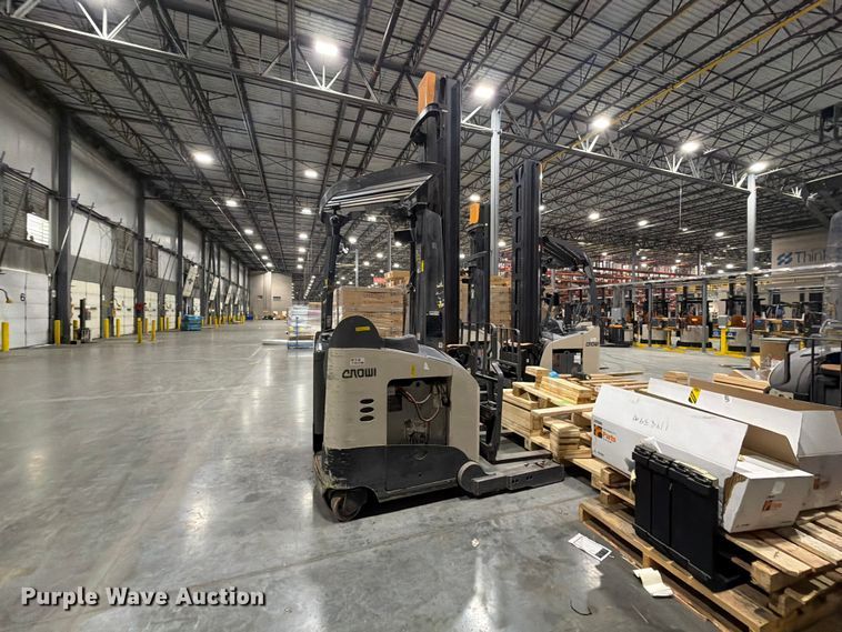image for item EX0501 2019 Crown RM6025-45 reach truck