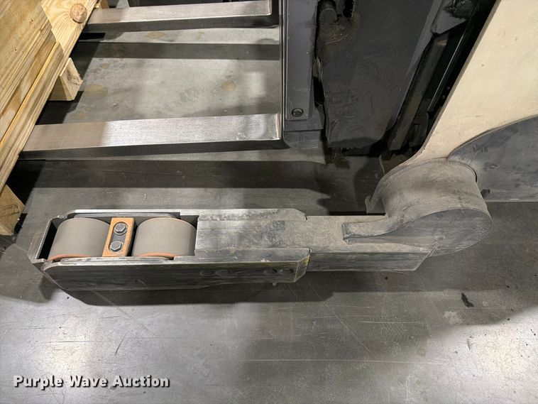 image for item EX0501 2019 Crown RM6025-45 reach truck