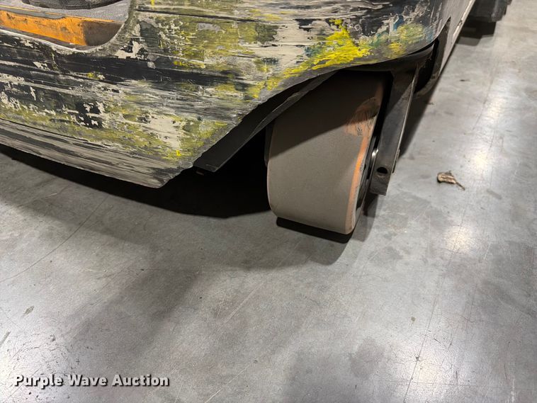 image for item EX0501 2019 Crown RM6025-45 reach truck