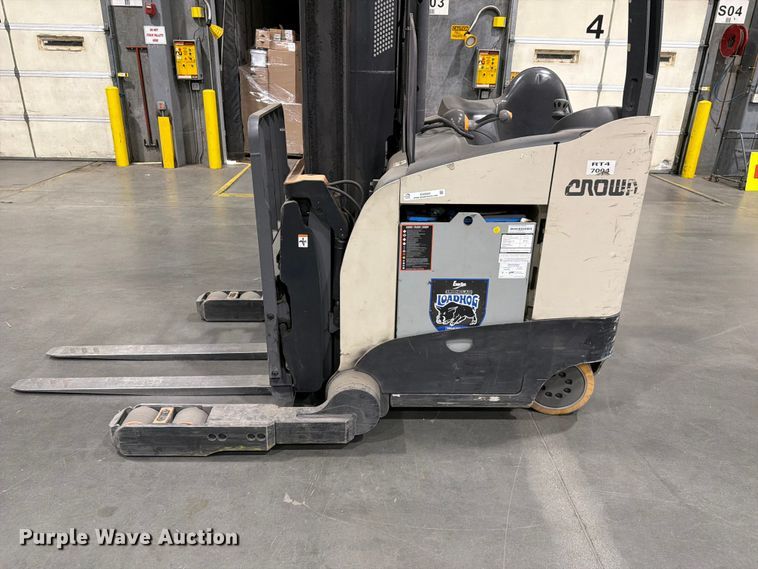 image for item EX0502 2019 Crown RM6025-45 reach truck