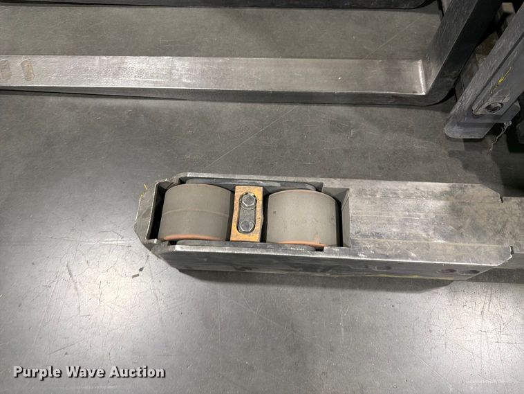 image for item EX0502 2019 Crown RM6025-45 reach truck