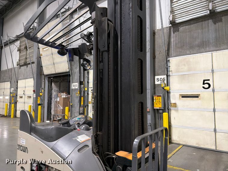 image for item EX0503 2019 Crown RM6025-45 reach truck