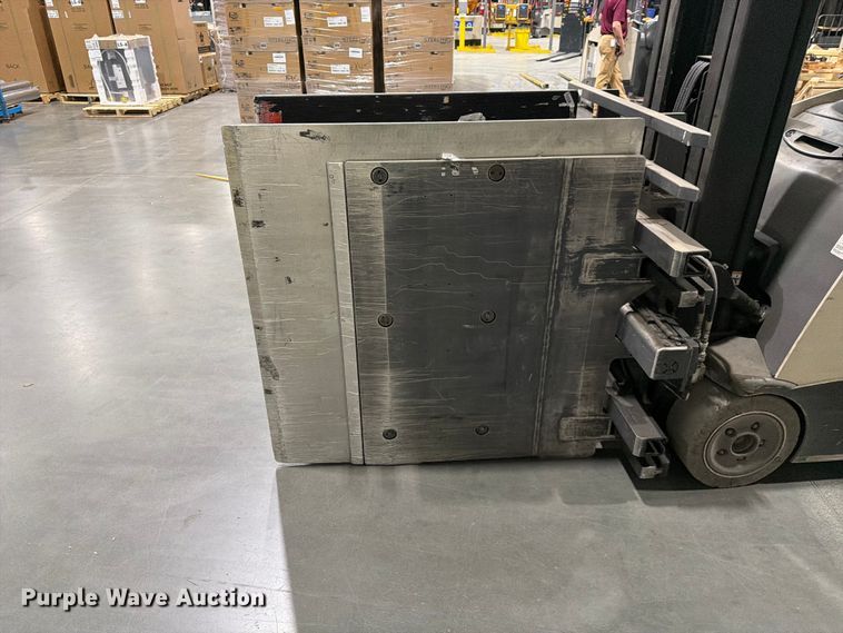 image for item EX0504 2018 Crown RC5545-40 forklift