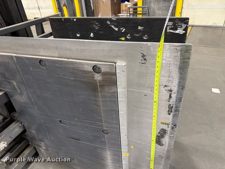 image for item EX0504 2018 Crown RC5545-40 forklift