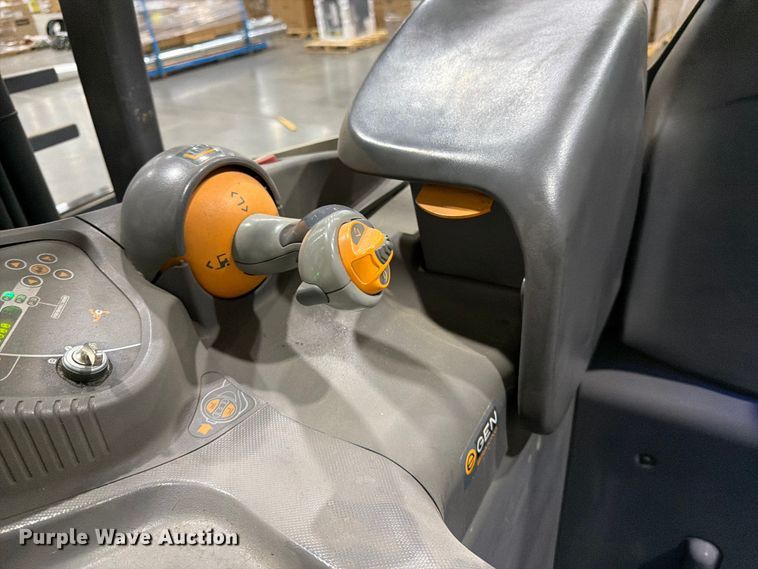 image for item EX0504 2018 Crown RC5545-40 forklift