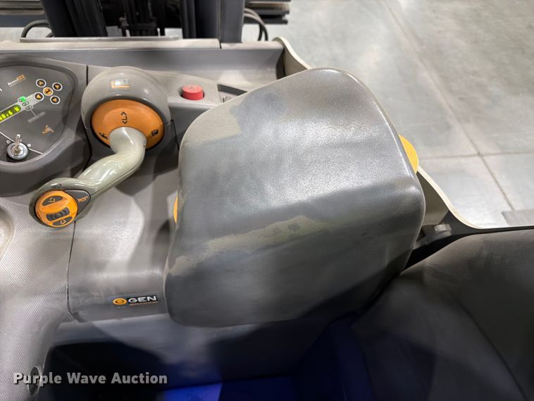image for item EX0505 2018 Crown RC5545-40 forklift
