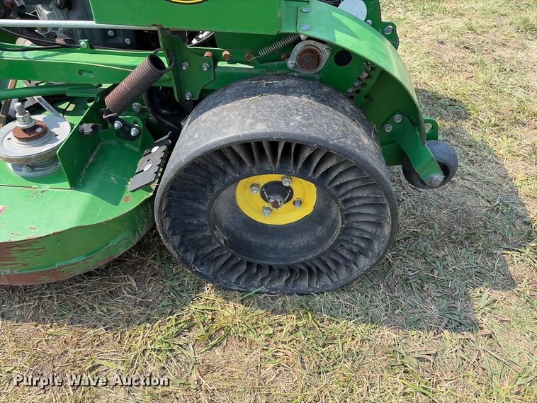 image for item EX2156 2020 John Deere 652R lawn mower