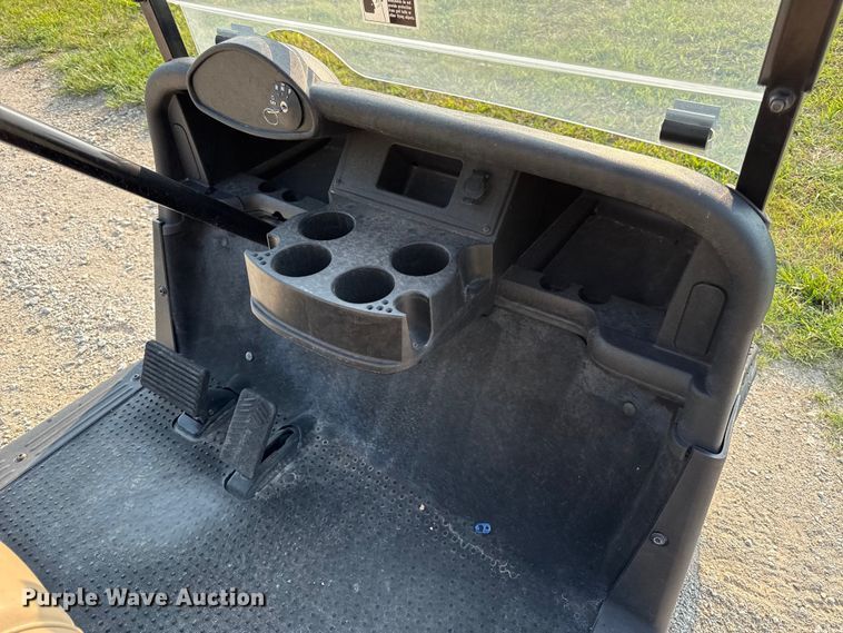 image for item EX2167 EZ-GO RXV Elite golf cart