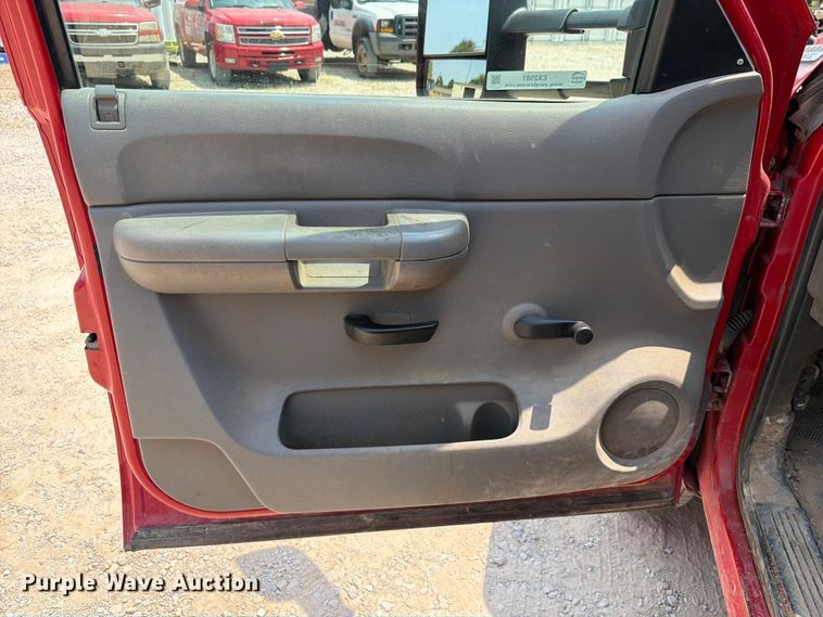 image for item EX2581 2007 Chevrolet Silverado 3500HD 3500HD