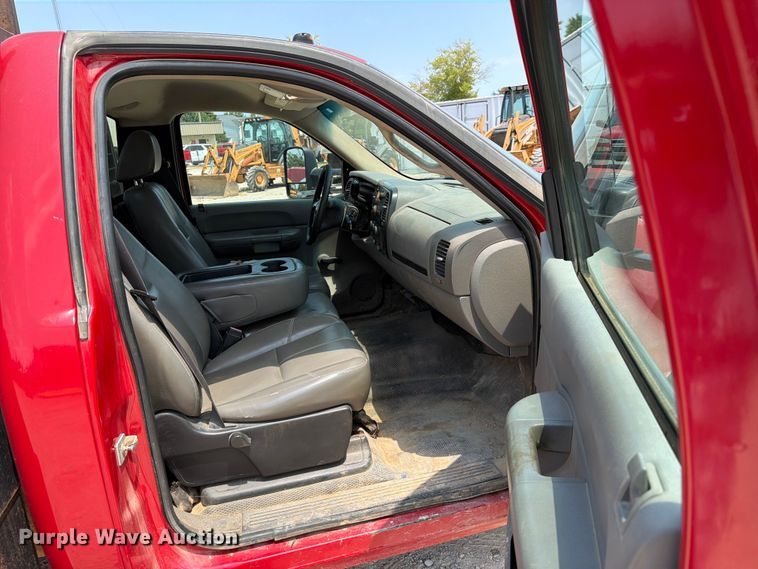 image for item EX2581 2007 Chevrolet Silverado 3500HD 3500HD