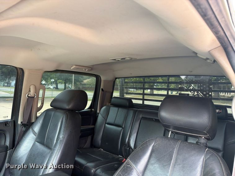 image for item EX4104 2011 Chevrolet Silverado 2500HD Crew Cab flatbed pickup truck