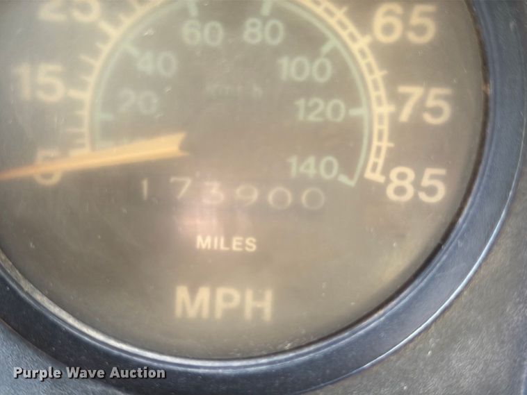 image for item EX4133 1980 International 1754 rollback truck