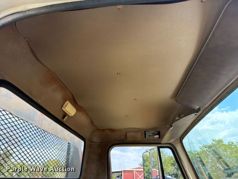 image for item EX4133 1980 International 1754 rollback truck