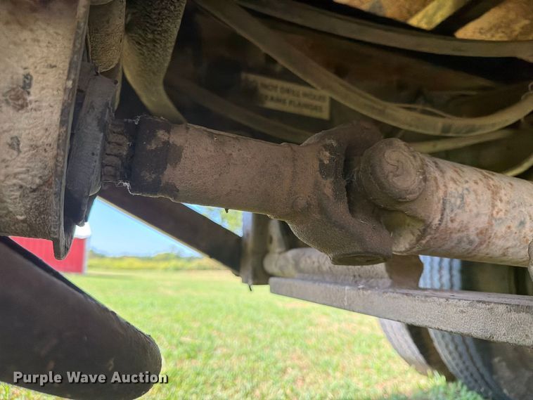 image for item EX4133 1980 International 1754 rollback truck