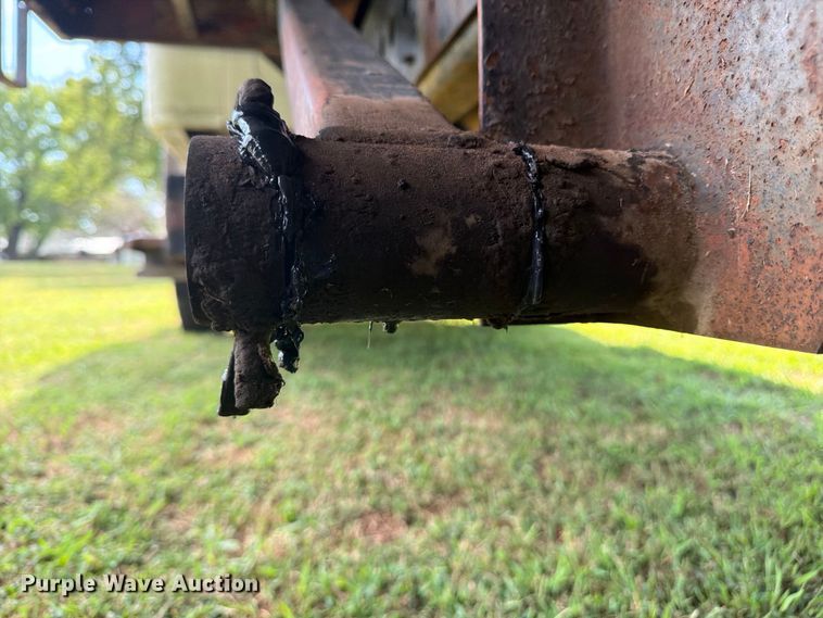 image for item EX4133 1980 International 1754 rollback truck